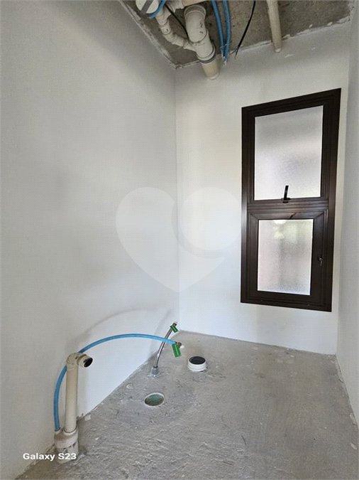 Apartamento à venda com 3 quartos, sendo 1 suíte,  em Pinheiros, São Paulo, SP