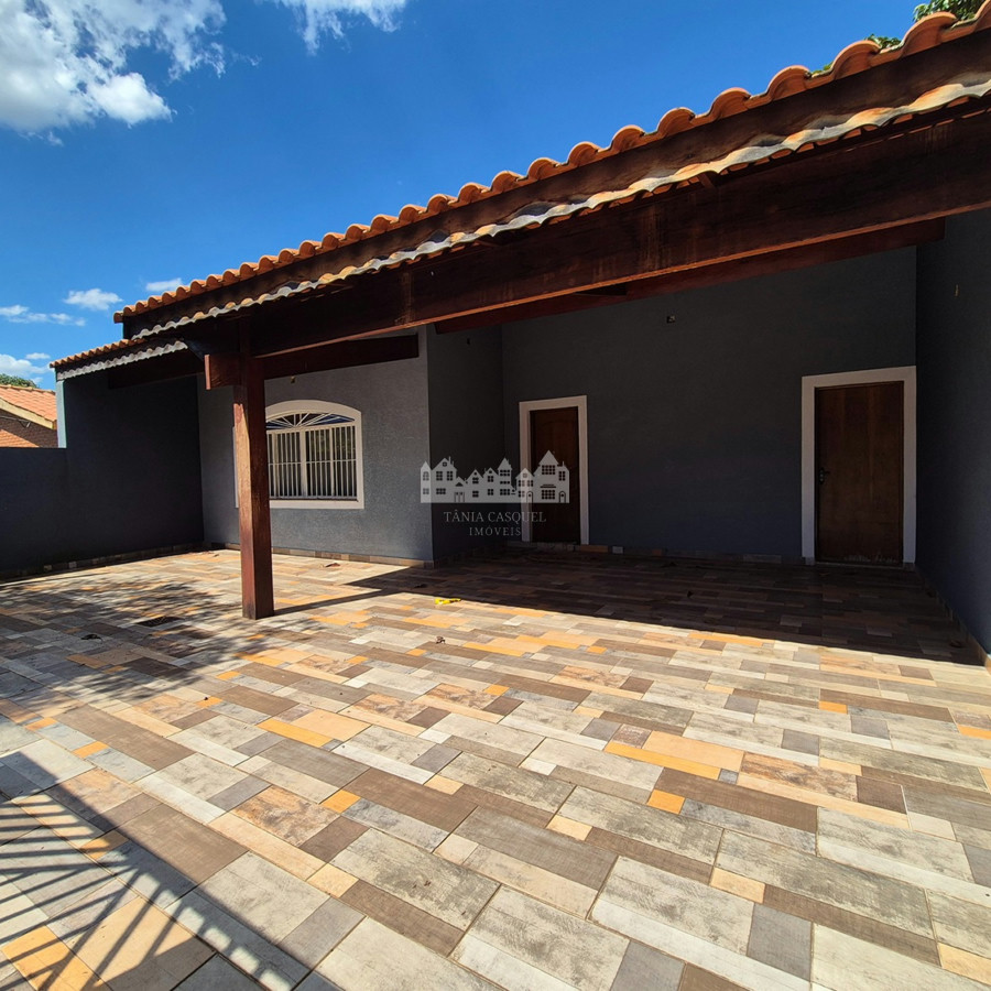 Casa Térrea à venda com 4 quartos, sendo 2 suítes, em Loteamento Loanda, Atibaia, SP