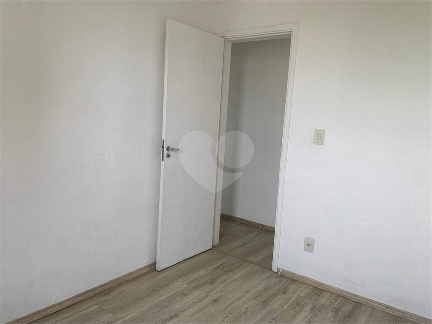 Apartamento á venda - Parque Bristol