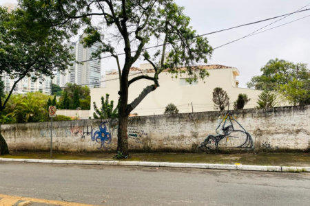 Terreno em Campo Belo