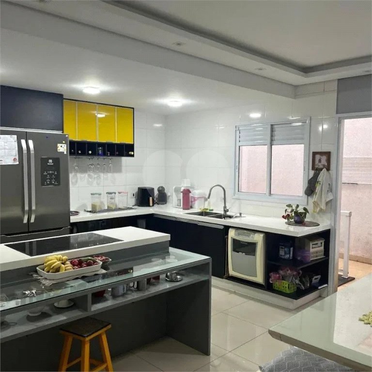 Apto de 230m² no Cambuci com 3 dorms, 5 vagas, 3 suítes. Estudo permuta.