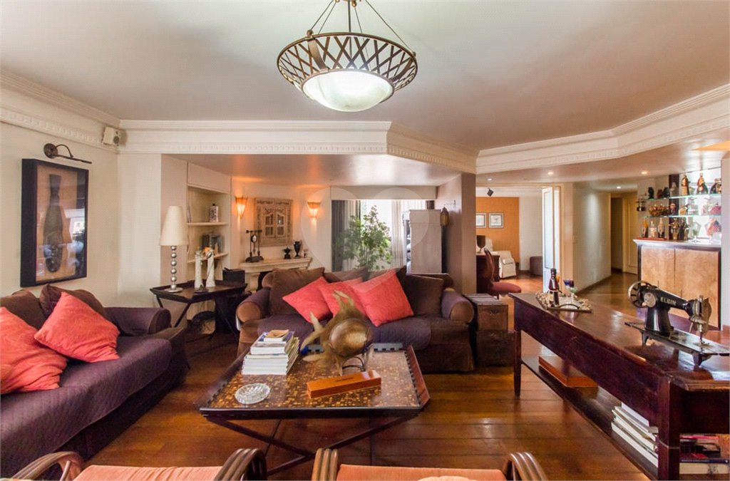 Apartamento com 4 quartos, 3 suítes, 6 vagas, 280 m²Sumaré Alto Padrão