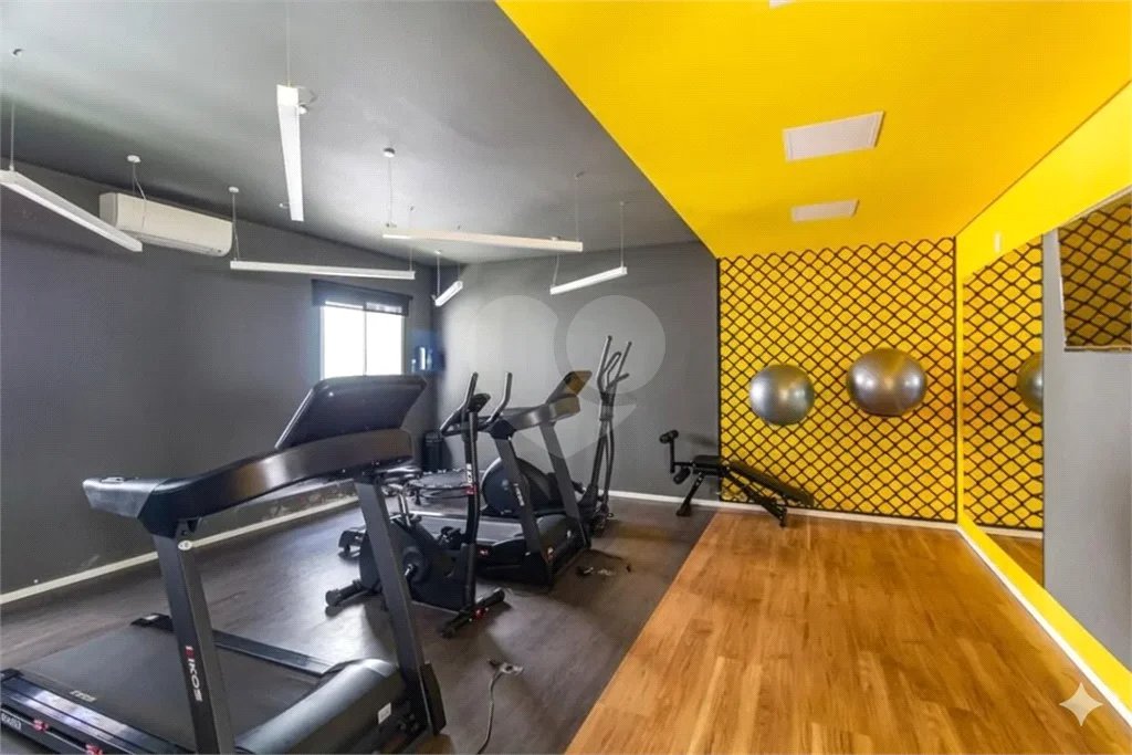 Apartamento com 2 dormitórios , à venda em Itaquera.