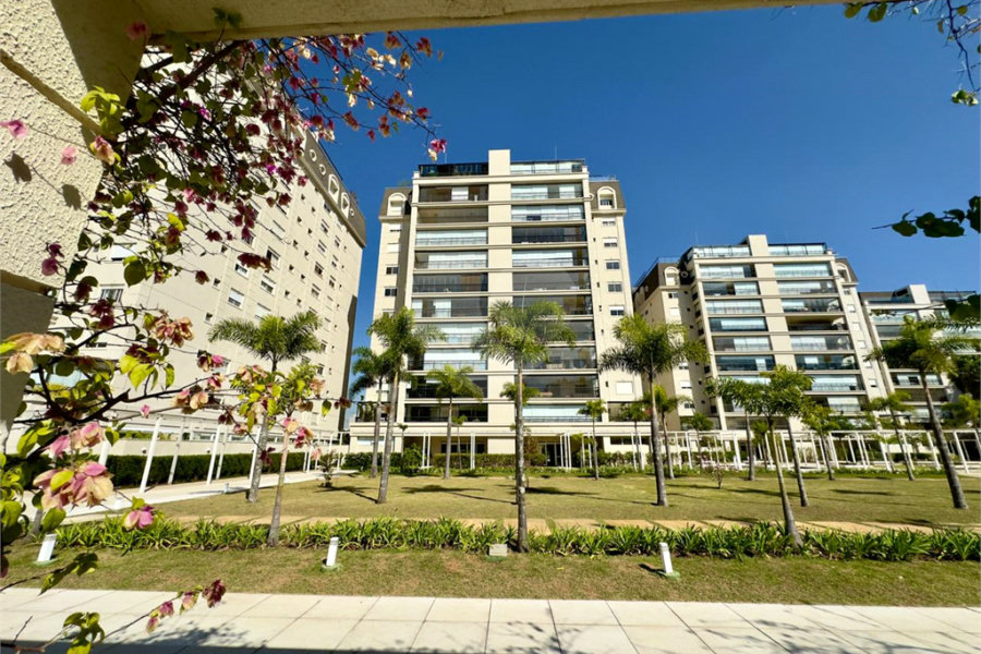 Apartamento à venda com 5 suítes em Santana, São Paulo, SP