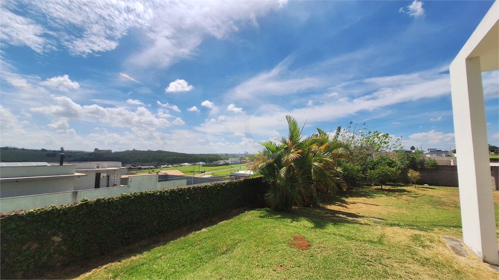 Casa à venda com 4 quartos, sendo 3 suítes,  no condomínio Fazenda Alta Vista, Salto de Pirapora - SP