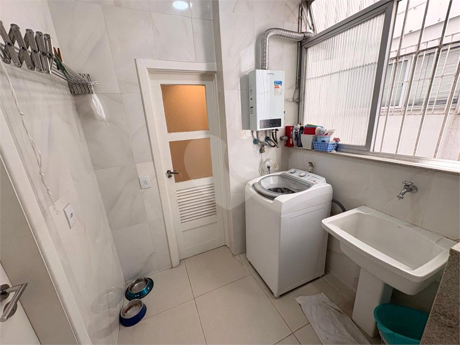 Apartamento à venda com 3 quartos, sendo 1 suíte,  em Lagoa, Rio de Janeiro, RJ