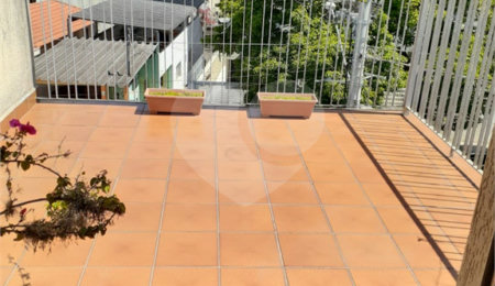 Sobrado à venda com 3 quartos, sendo 2 suítes,  em Vila Anglo Brasileira, São Paulo, SP