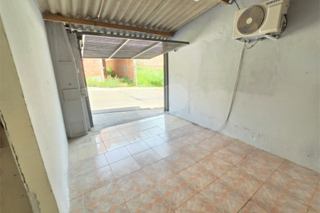 Casa à venda com 2 quartos, sendo 1 suíte, em Vila Belo Horizonte, Itapetininga, SP
