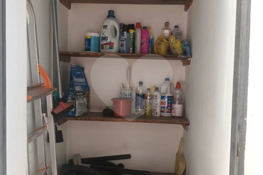 Sobrado à venda com 4 quartos, sendo 1 suíte, em Tremembé, São Paulo, SP