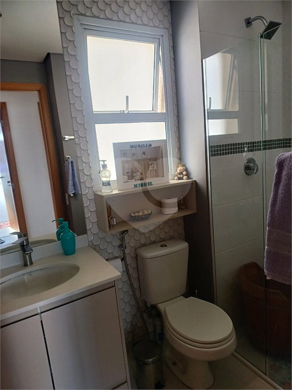 Apartamento à venda com 3 quartos, sendo 1 suíte,  em Vila Vitória, Mogi das Cruzes, SP