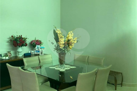 Casa à venda com 3 quartos, sendo 1 suíte,  em Vila Oliveira, Mogi das Cruzes, SP