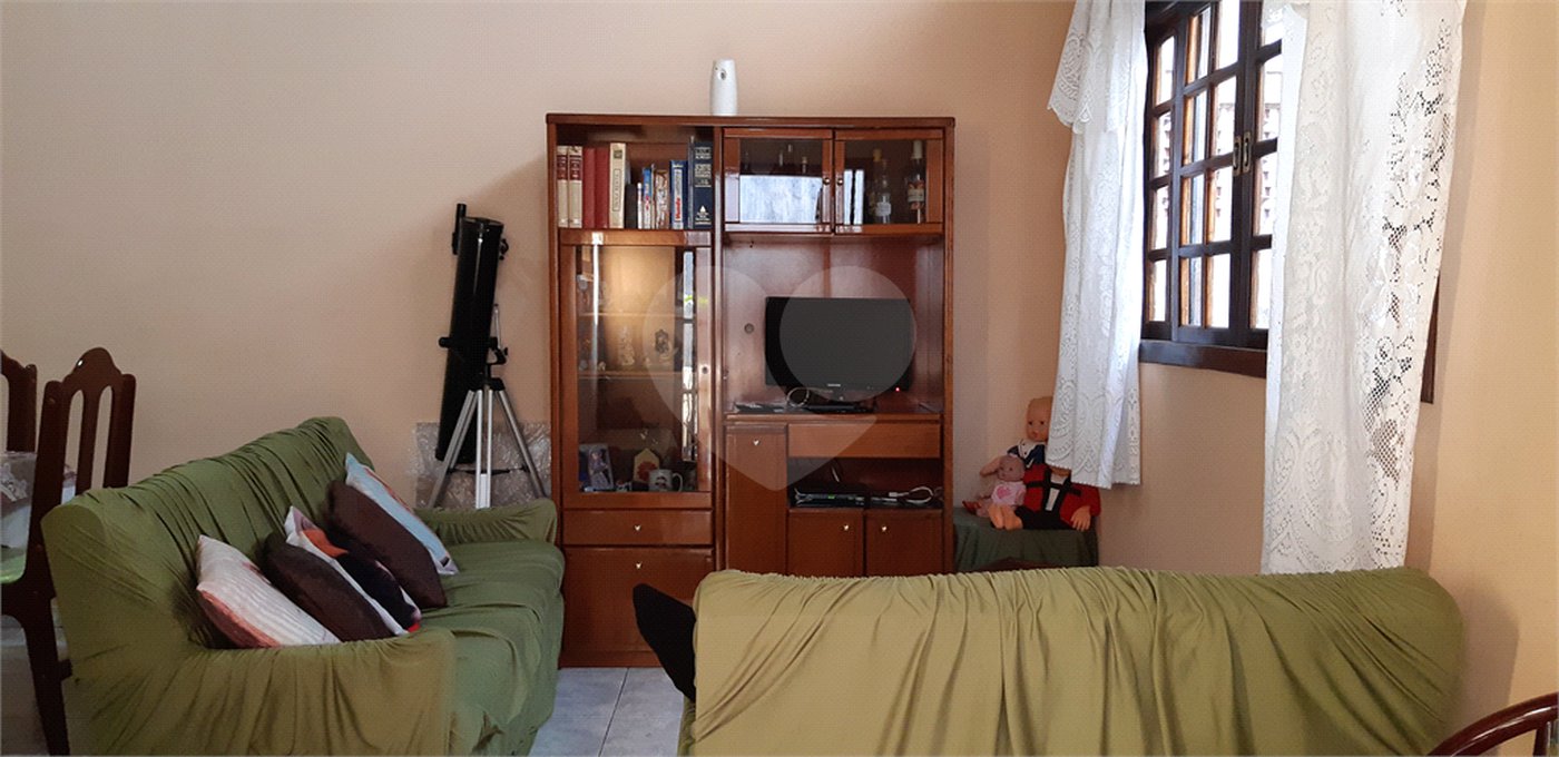 Sobrado à venda com 7 quartos, sendo 2 suítes, em Jardim Marajoara, São Paulo, SP