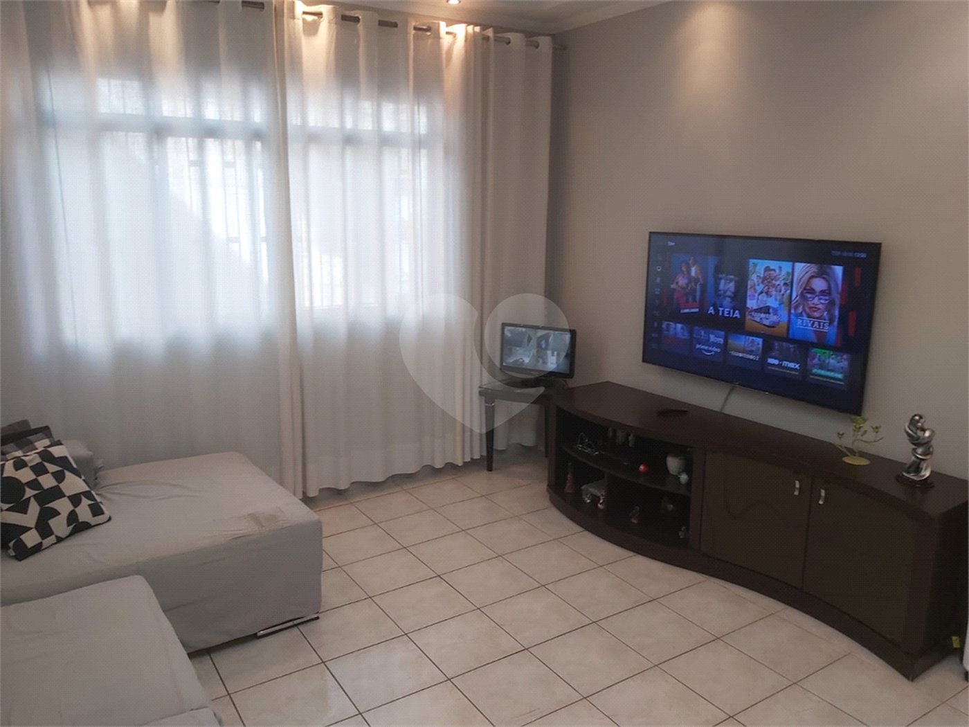Casa de Vila à venda com 4 quartos, sendo 1 suíte, em Vila Medeiros, São Paulo, SP