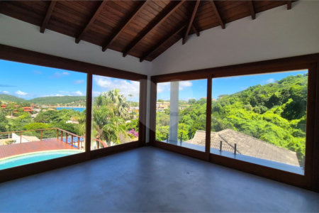 Casa à venda com 8 quartos, sendo 7 suítes, em Ferradura, Armação dos Búzios, RJ