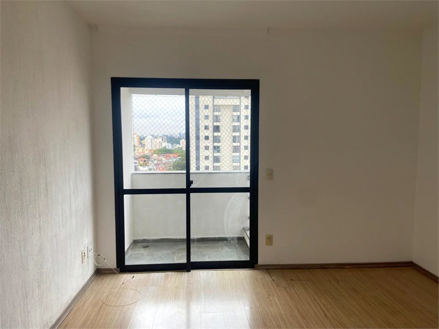 Apartamento para alugar com 3 quartos, sendo 1 suíte, em Jardim Bonfiglioli, São Paulo, SP