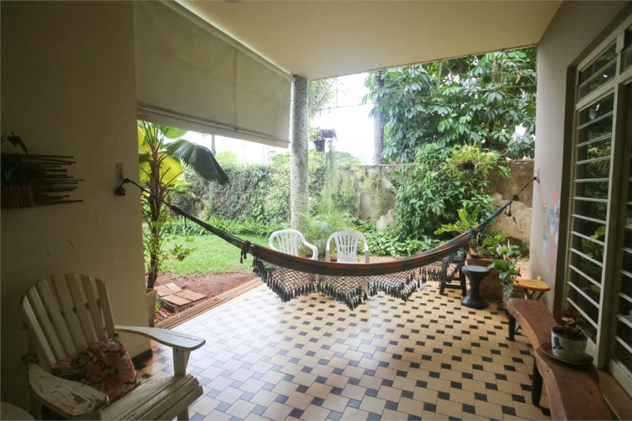 Casa à venda com excelente localização comercial