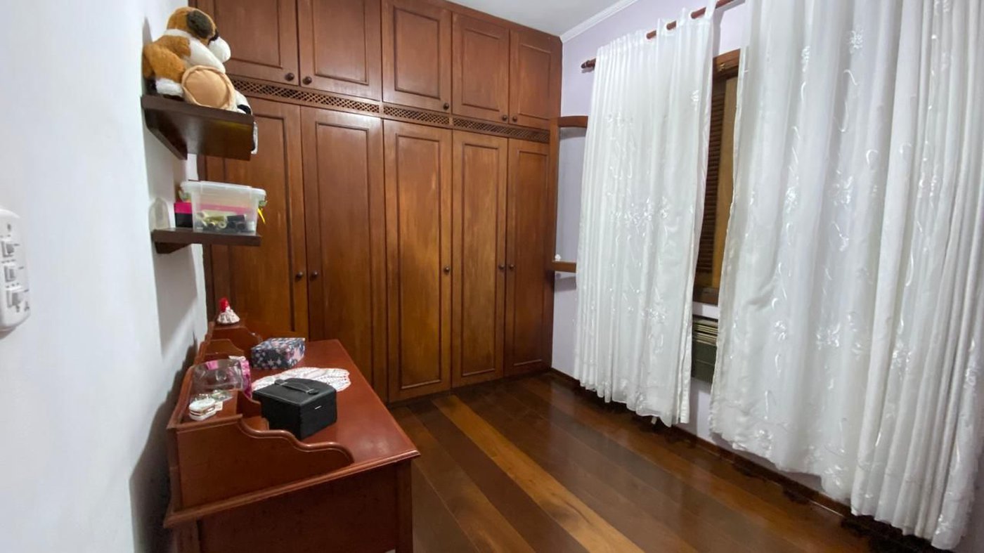 Casa com 4 dormitórios à venda, 380 m² por R$ 2.400.000,00 - Embaré - Santos/SP