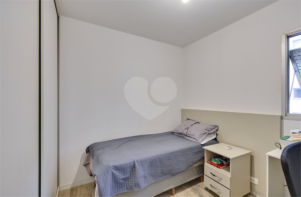Apartamento à venda com 3 quartos, sendo 1 suíte, em Vila Olímpia, São Paulo, SP