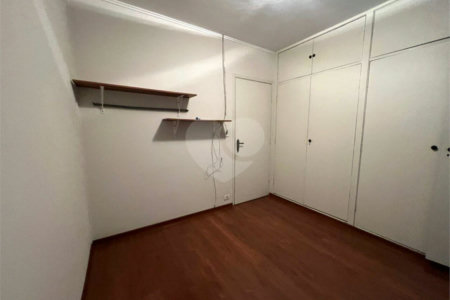 Casa à venda com 4 quartos, sendo 1 suíte, em Vila Mascote, São Paulo, SP