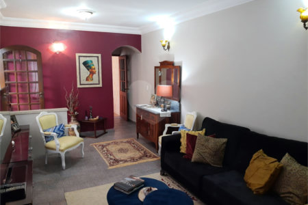 Sobrado à venda com 3 quartos, sendo 1 suíte, em Vila Mazzei, São Paulo, SP
