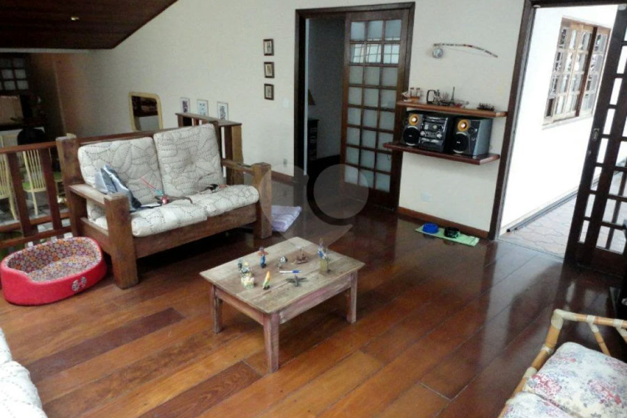 Casa à venda com 3 quartos, sendo 2 suítes, em Parque Mandaqui, São Paulo, SP
