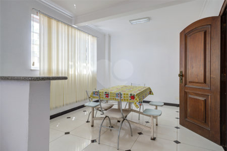 Casa à venda com 5 quartos, sendo 3 suítes, em Alto da Boa Vista, São Paulo, SP