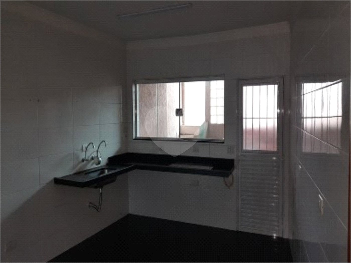 Sobrado à venda com 3 quartos, sendo 1 suíte, em Parque Edu Chaves, São Paulo, SP