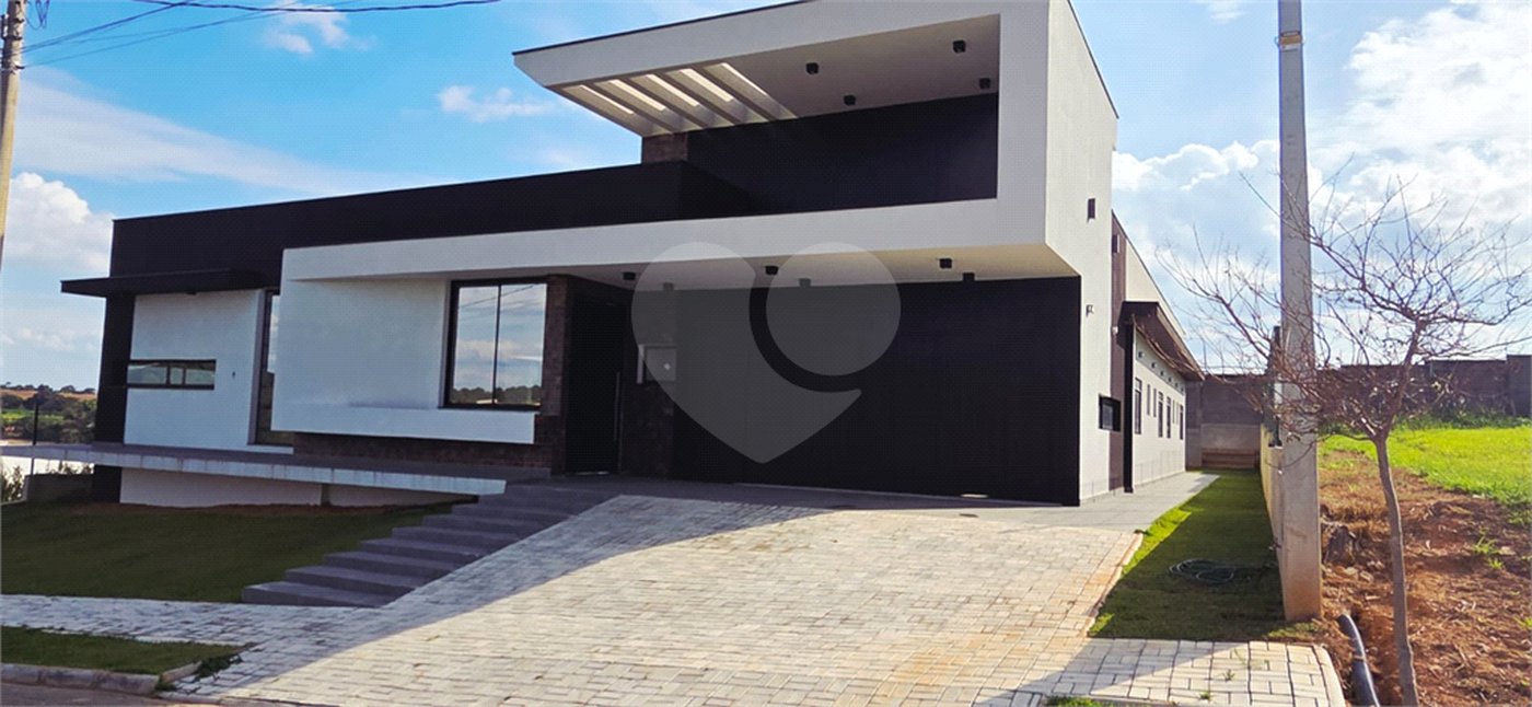Casa à venda com 4 suítes no condomínio Residencial Dacha, Sorocaba - SP