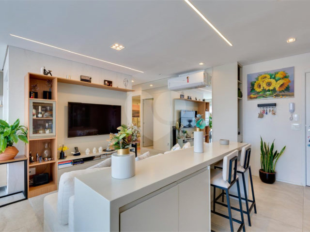 Apartamento à venda com 3 quartos, sendo 2 suítes,  em Santo Amaro, São Paulo, SP
