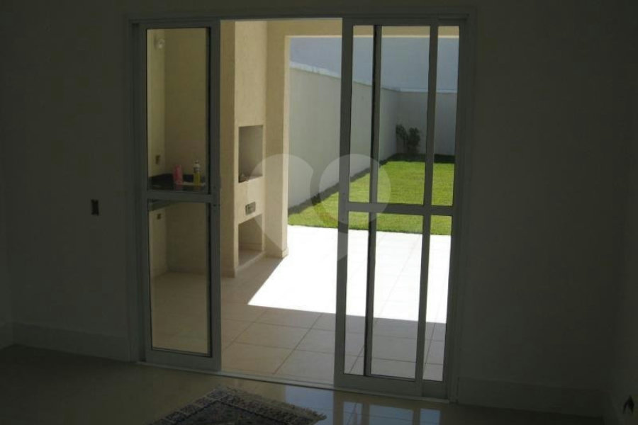 Sobrado à venda com 3 suítes em Vila Rosália, Guarulhos, SP