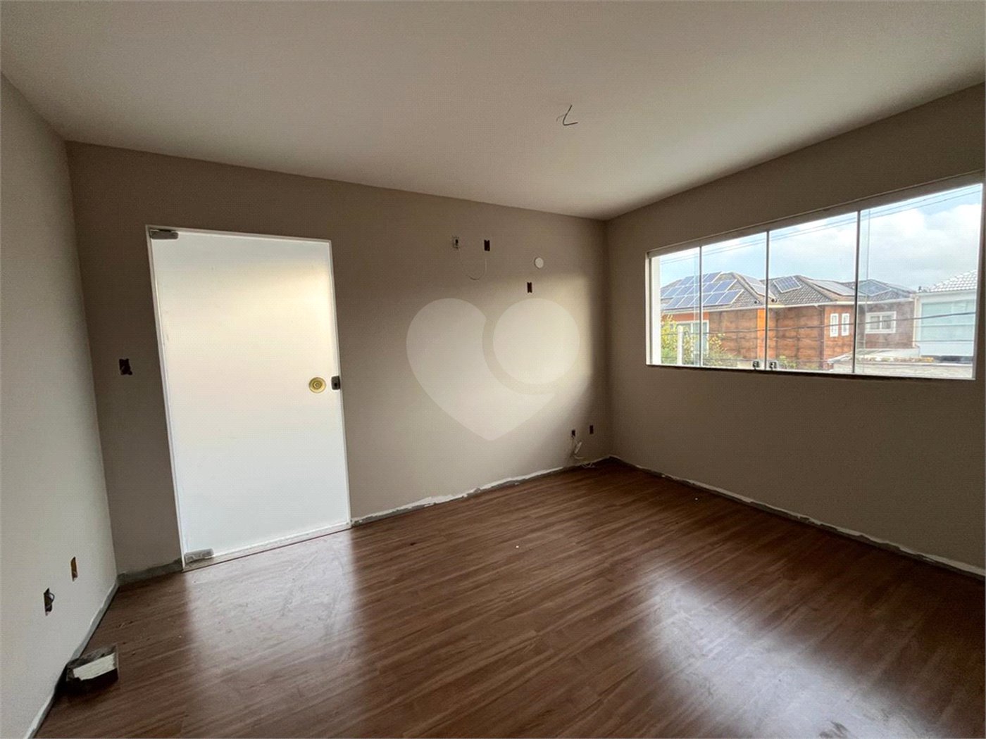 Casa à venda com 4 quartos, sendo 2 suítes, no condomínio Pedra Mar, Rio de Janeiro - RJ