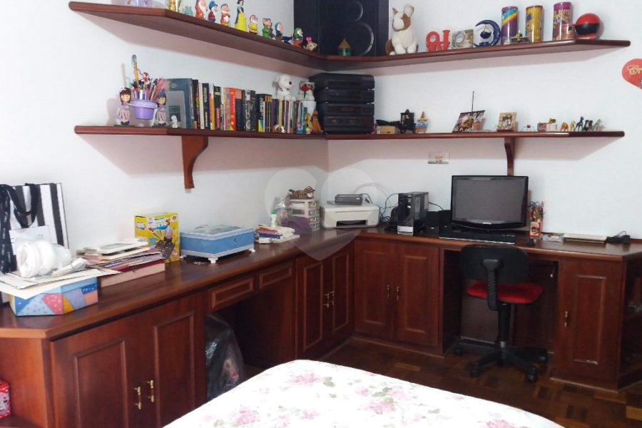 Sobrado à venda ou para alugar com 3 quartos, sendo 1 suíte, em Anália Franco, São Paulo, SP