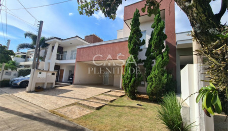 Casa em condomínio à venda com 3 suítes,  em Iporanga, Sorocaba, SP