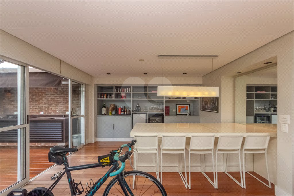 Cobertura à venda com 3 quartos, sendo 2 suítes,  em Vila Progredior, São Paulo, SP