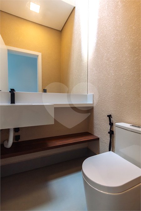 Casa à venda com 3 suítes no condomínio Residencial Dona Maria Candida, Indaiatuba - SP