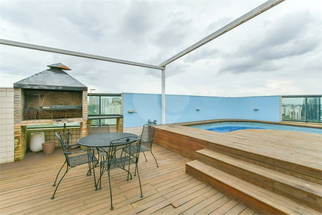Apartamento à venda com 4 quartos, sendo 2 suítes, em Panamby, São Paulo, SP