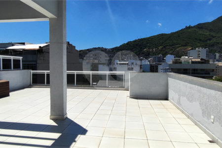 Cobertura à venda com 3 quartos, sendo 1 suíte,  em Tijuca, Rio de Janeiro, RJ