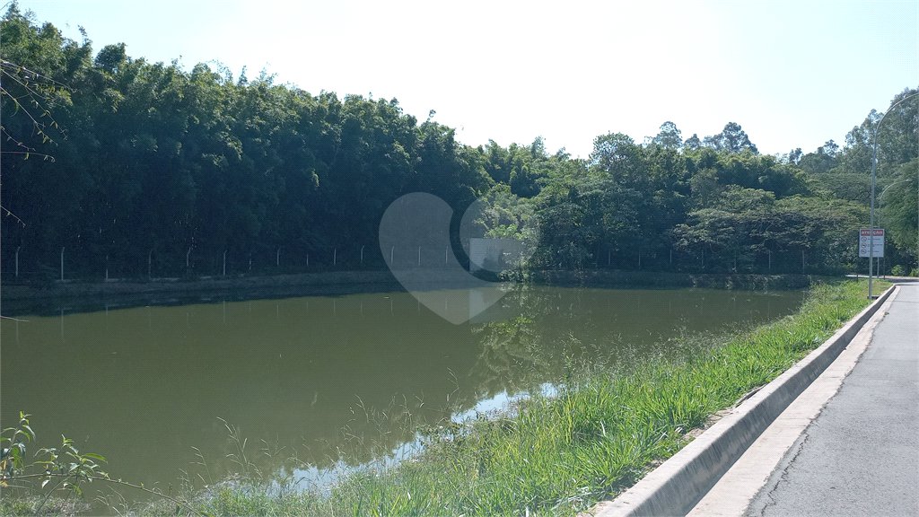 Terreno à venda com 1 suíte em Jardim Portugal, Valinhos, SP