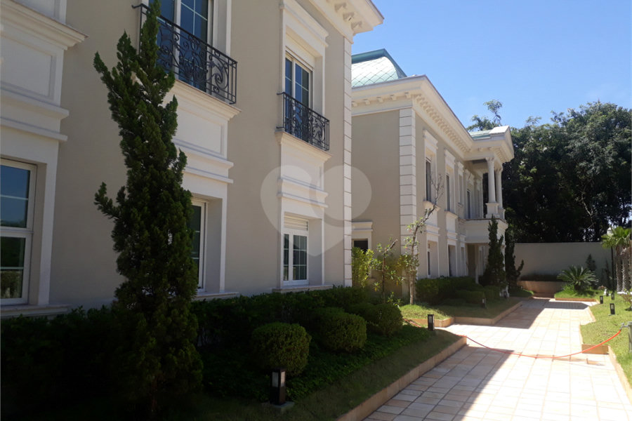 Casa à venda com 5 suítes no condomínio Maison Du Parc, São Paulo - SP