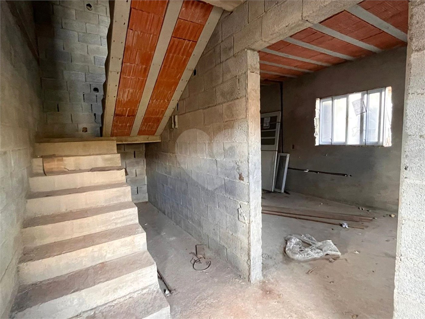 Casa à venda com 3 quartos, sendo 2 suítes, em Vila Suissa, Mogi das Cruzes, SP