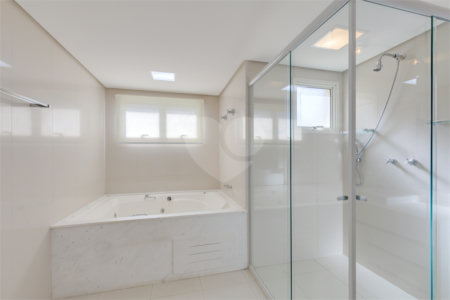 Apartamento à venda ou para alugar com 4 suítes em Chácara Flora, São Paulo, SP
