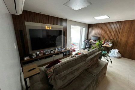 Apartamento à venda com 3 quartos, sendo 1 suíte,  em Jardim Caboré, São Paulo, SP