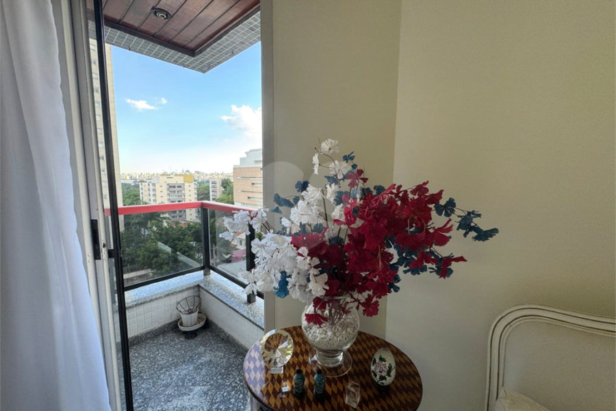 Apartamento à venda com 3 quartos, sendo 1 suíte, em Santana, São Paulo, SP
