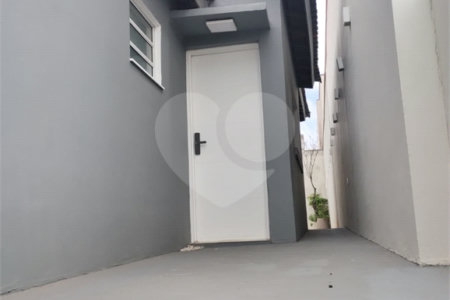 Casa Térrea à venda com 1 quarto em Vila Nivi, São Paulo, SP