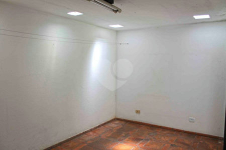 Casa Térrea à venda com 4 quartos, sendo 1 suíte, em Jardim Marajoara, São Paulo, SP