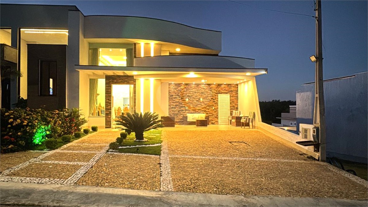 Casa à venda com 3 suítes no condomínio Campos do Conde I e II, Sorocaba - SP