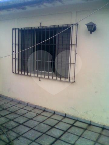 Sobrado à venda com 3 quartos em Vila Vitório Mazzei, São Paulo, SP