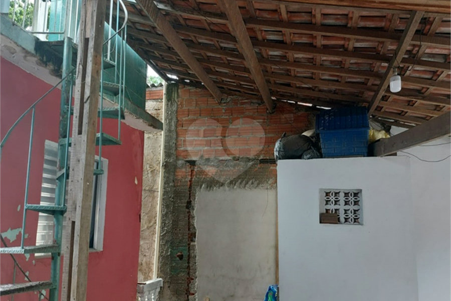 Sobrado à venda com 4 quartos no Brasilândia, São Paulo, SP