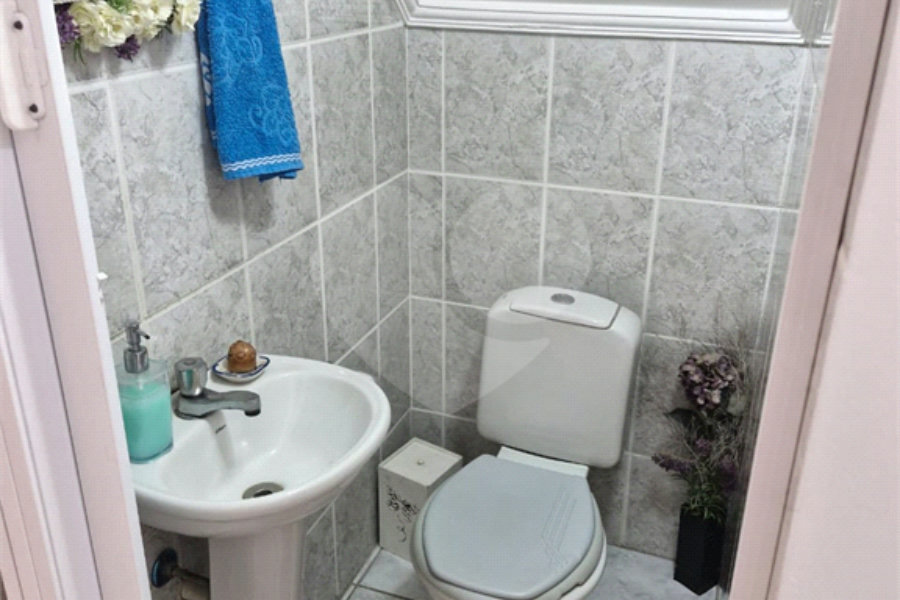 Sobrado à venda com 3 quartos, sendo 1 suíte, em Horto, São Paulo, SP