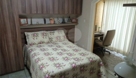 Casa à venda com 3 quartos, sendo 2 suítes,  em Vila Flávio, Mogi das Cruzes, SP